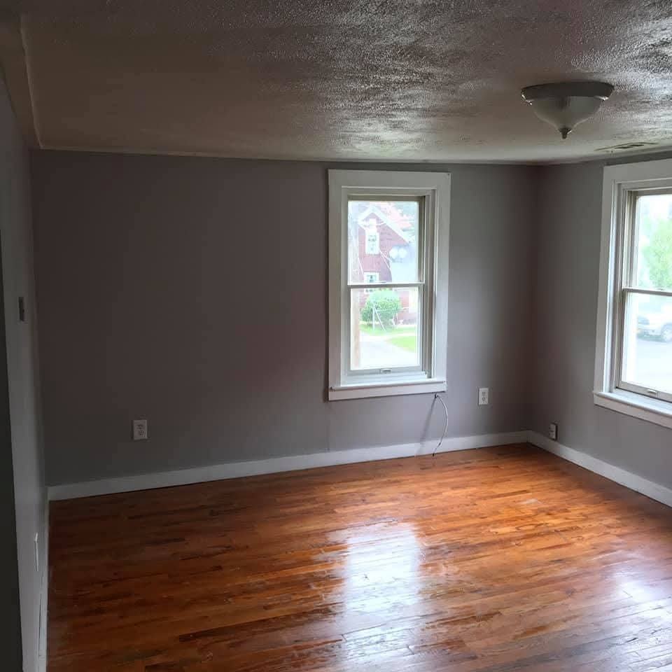 78 Elizabeth St - Photo 4 of 9