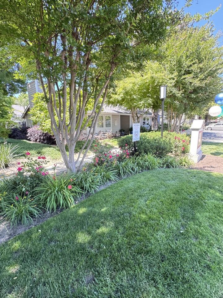 4121 Dale Rd #142