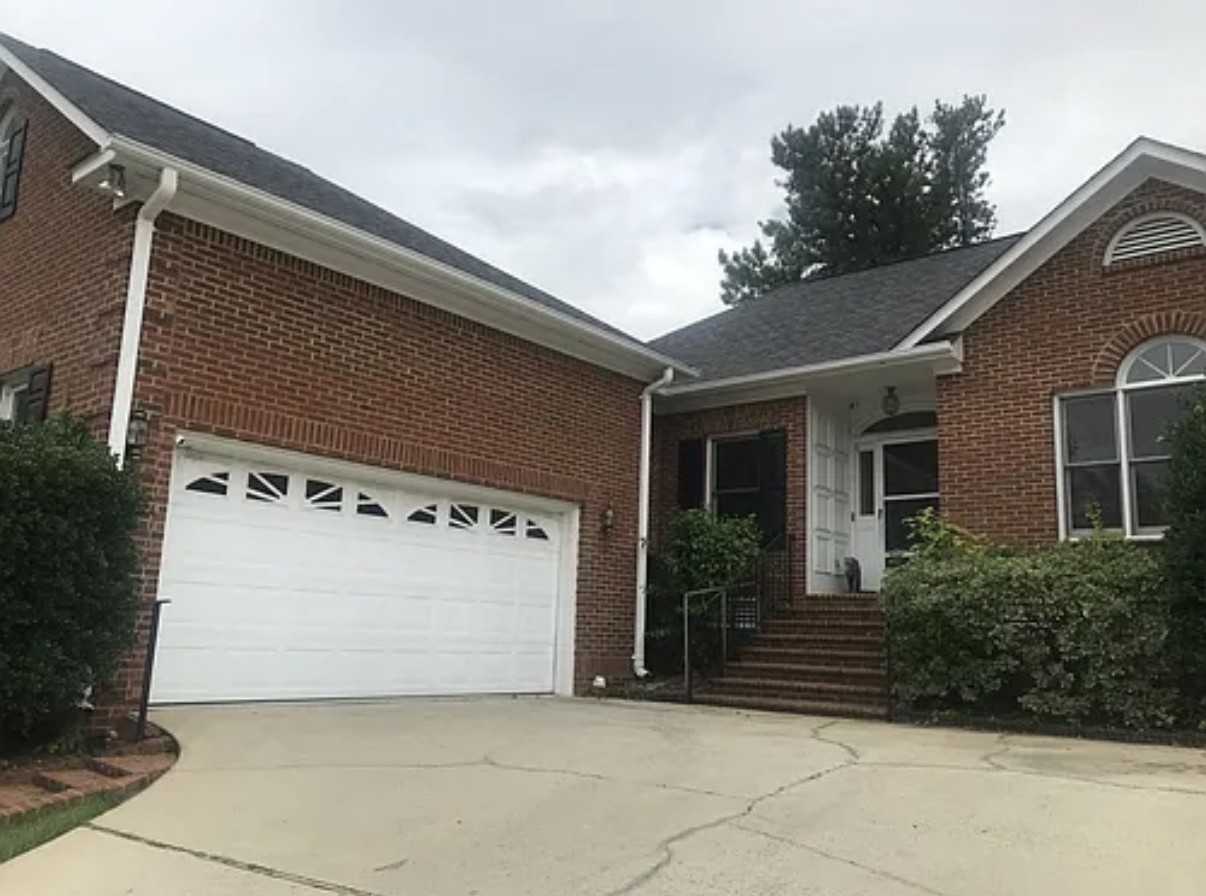 832 Shelter Cove Ct #NA - Photo 4 of 10