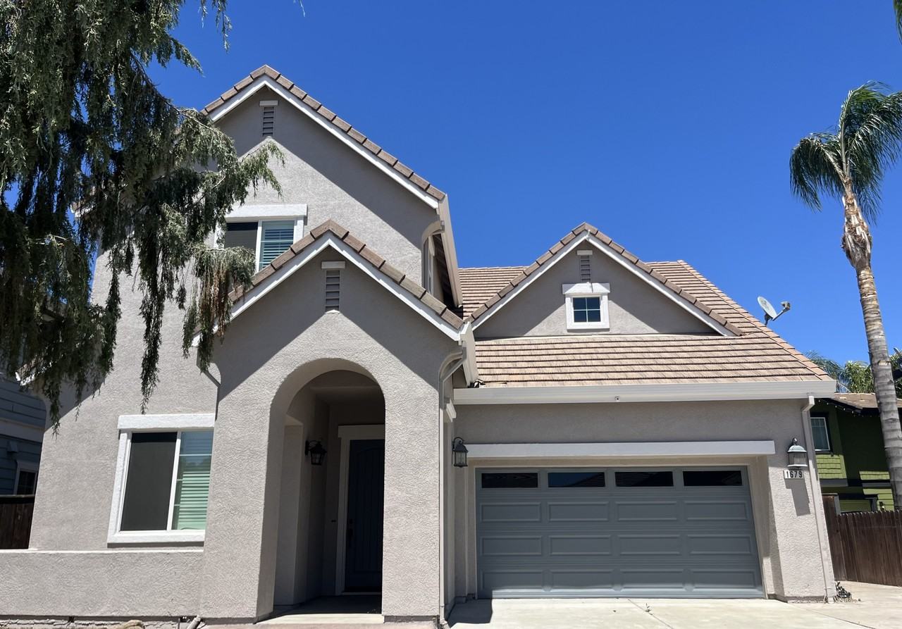 1679 Whispering Wind Dr #NA - Photo 2 of 24