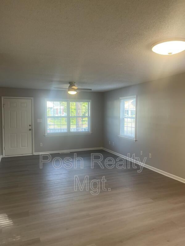 1409 Randolph Ave - Photo 2 of 9