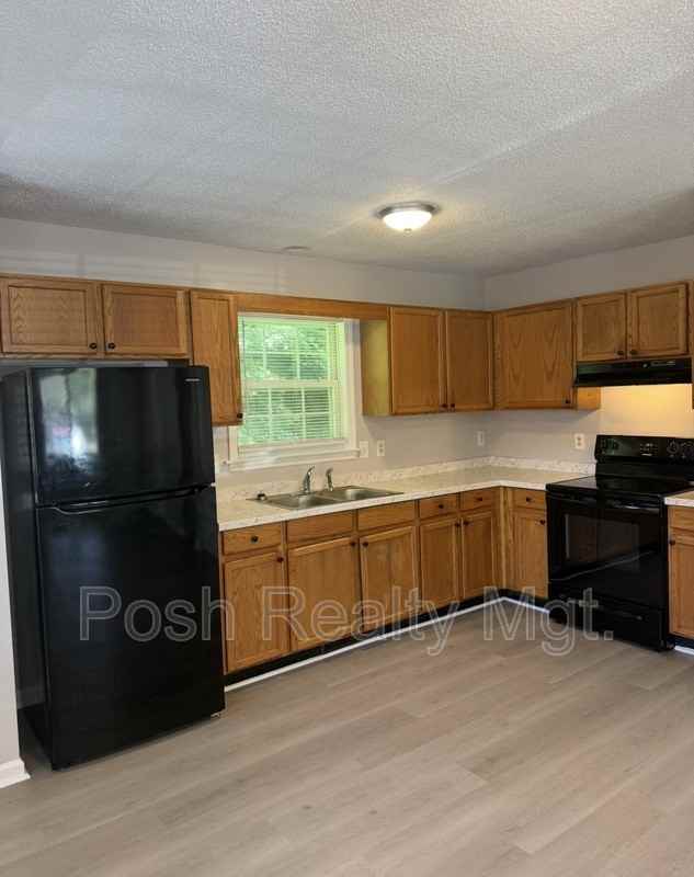 1409 Randolph Ave - Photo 3 of 9