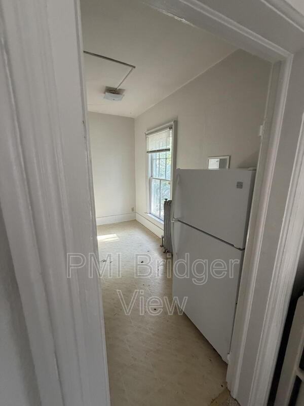 210 S Black Ave #2 - Photo 5 of 6