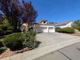 featured image of 3275 Formby Ln