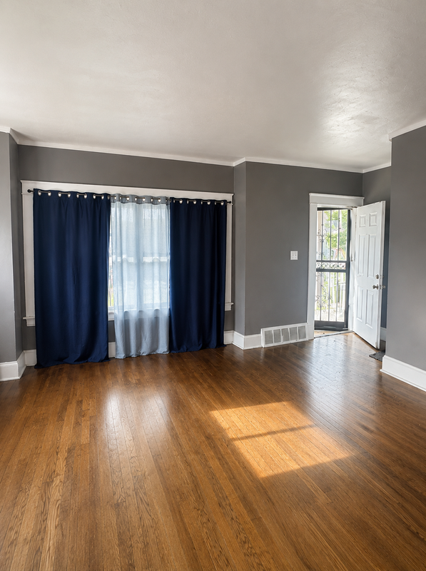 12602 Locke Ave - Photo 2 of 6