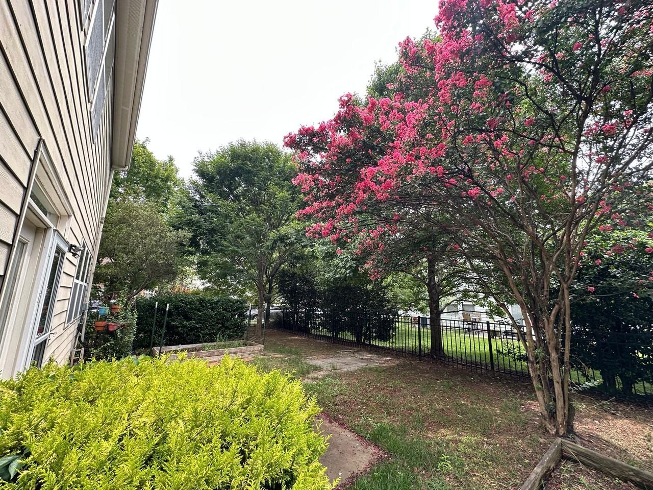 551 Abbey Fields Loop #NA - Photo 7 of 50