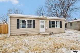 7418 S 69th St #NA - Photo 1 of 1