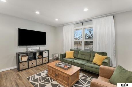 7418 S 69th St #NA - Photo 3 of 19