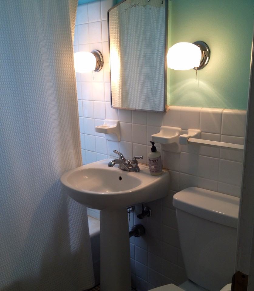 2932 Zarthan Ave S #NA - Photo 7 of 8