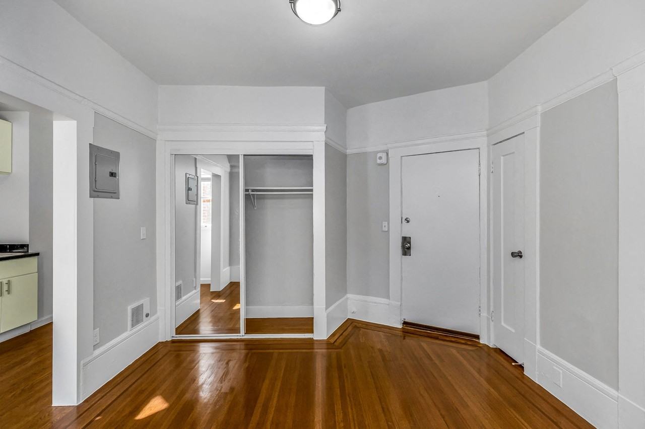 635 Ellis - Photo 6 of 17