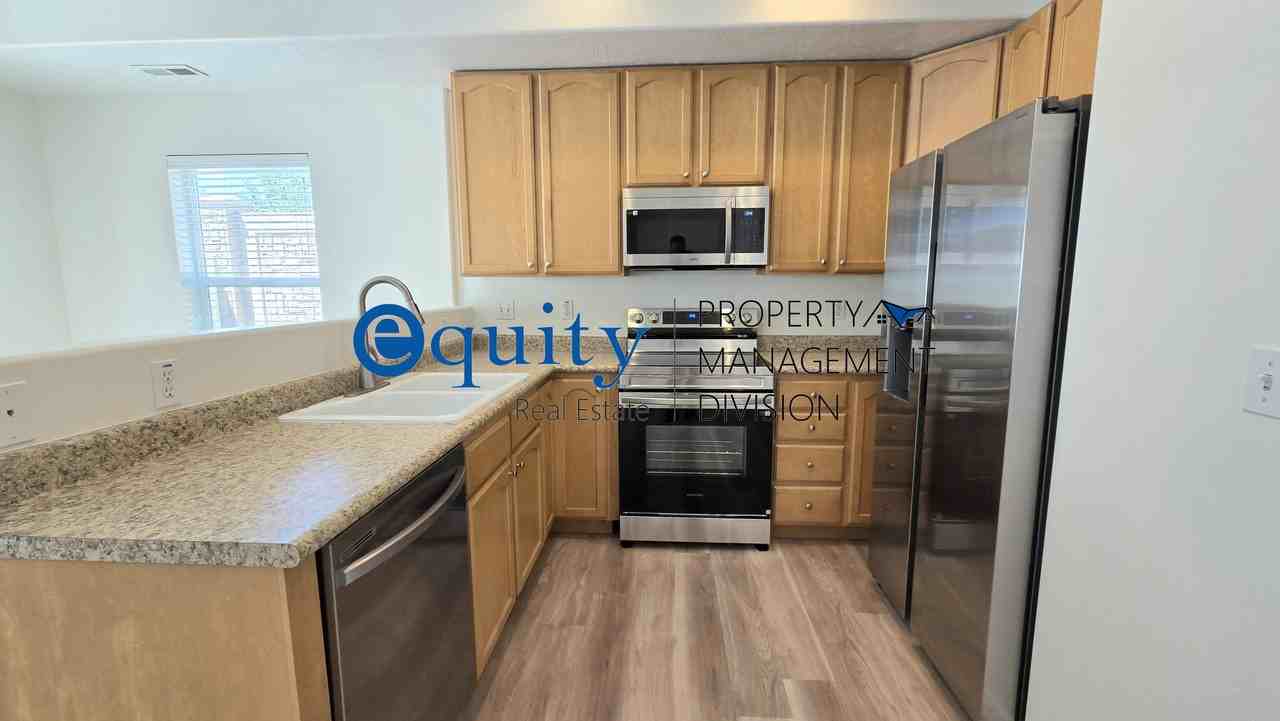 5082 W London Bay Dr #1 - Photo 5 of 18