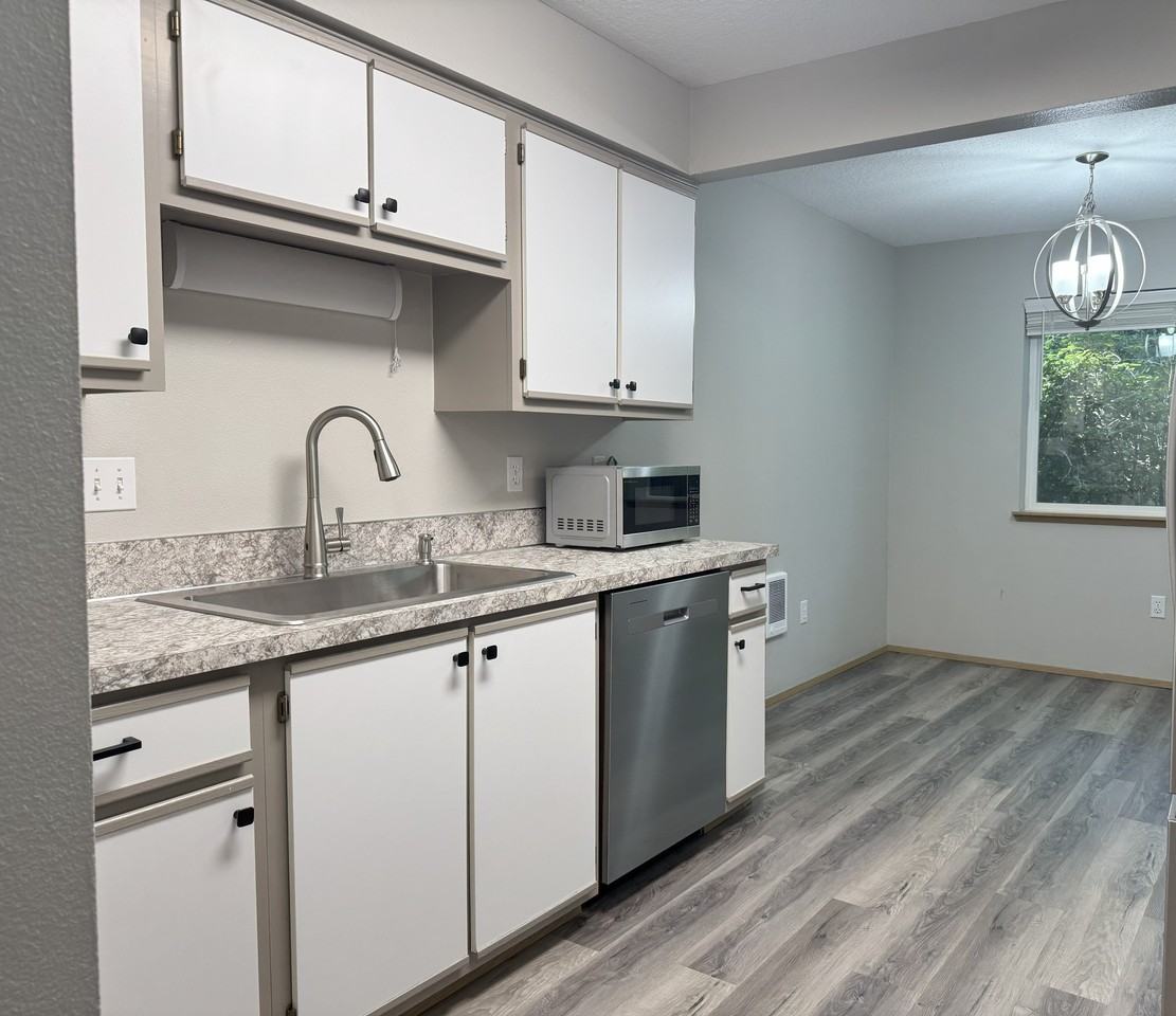 10620 Sw Davies Rd #10 - Photo 4 of 41