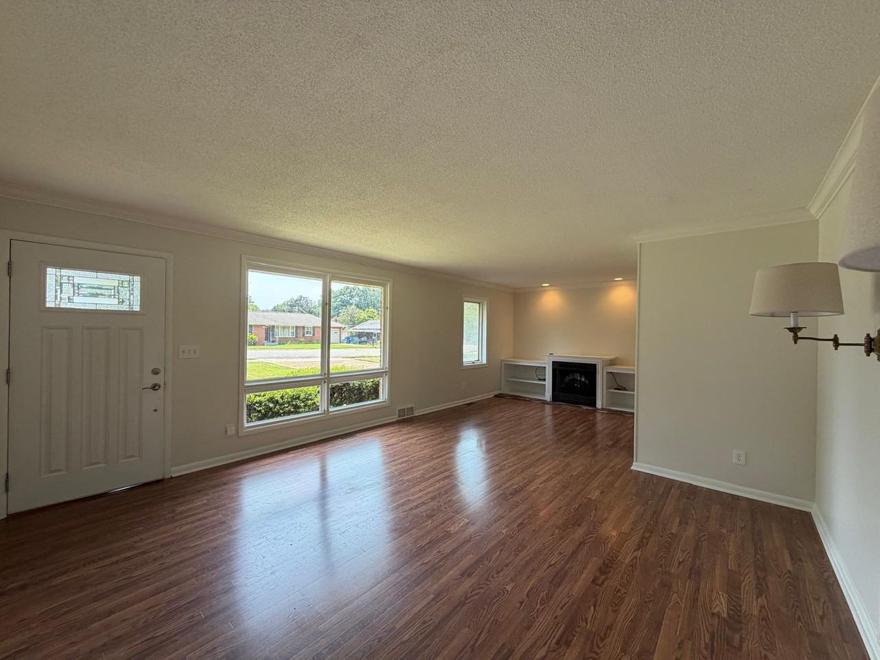 524 Graycroft Dr Sw #1 - Photo 2 of 29