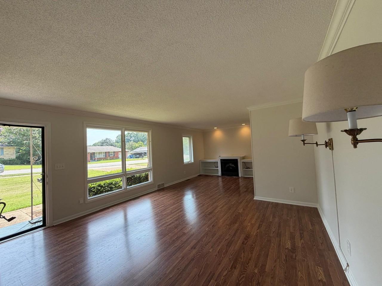 524 Graycroft Dr Sw #1 - Photo 3 of 29