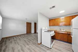featured image of 5430 Ervin St #4