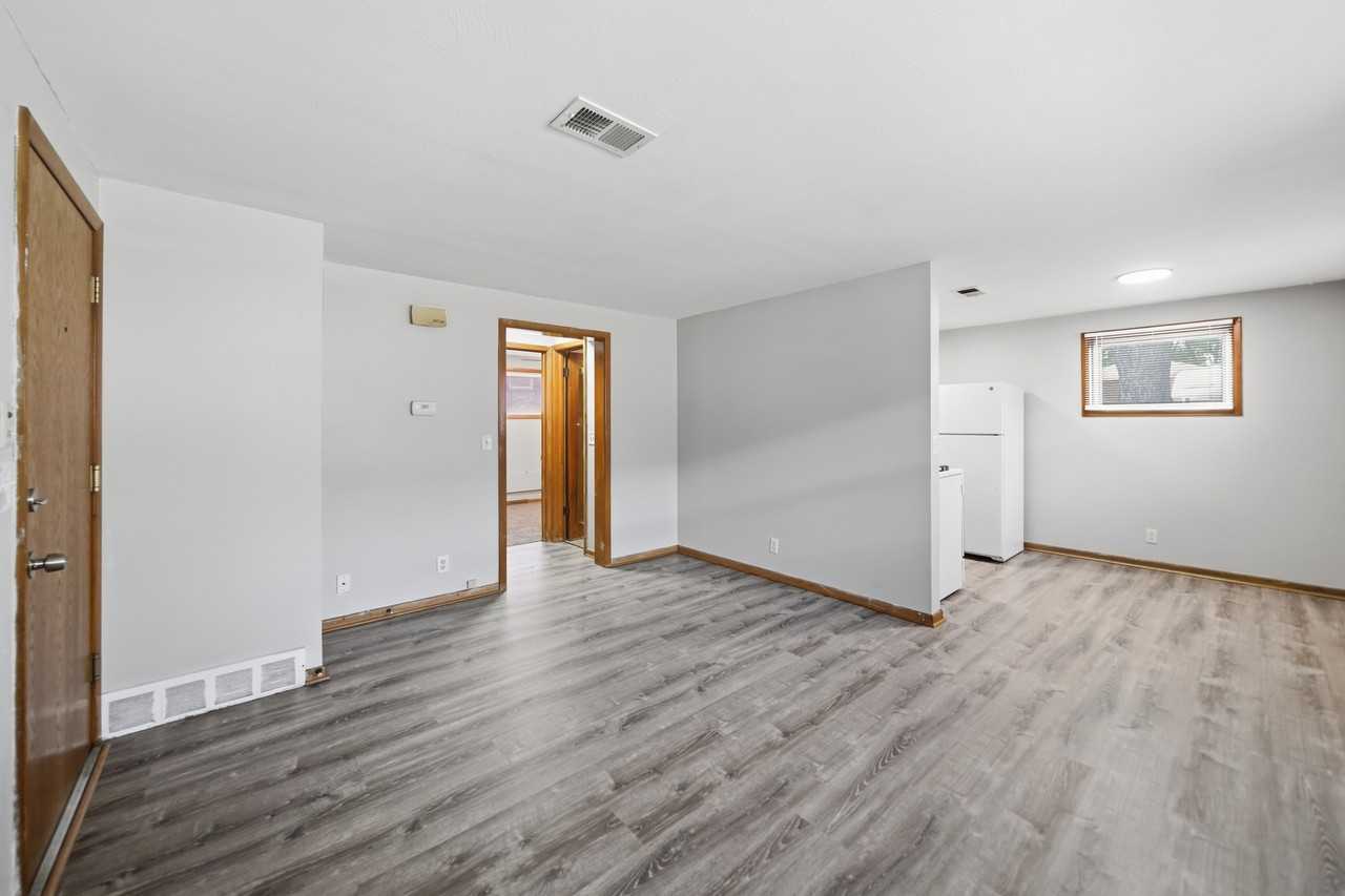 5430 Ervin St #4 - Photo 3 of 9