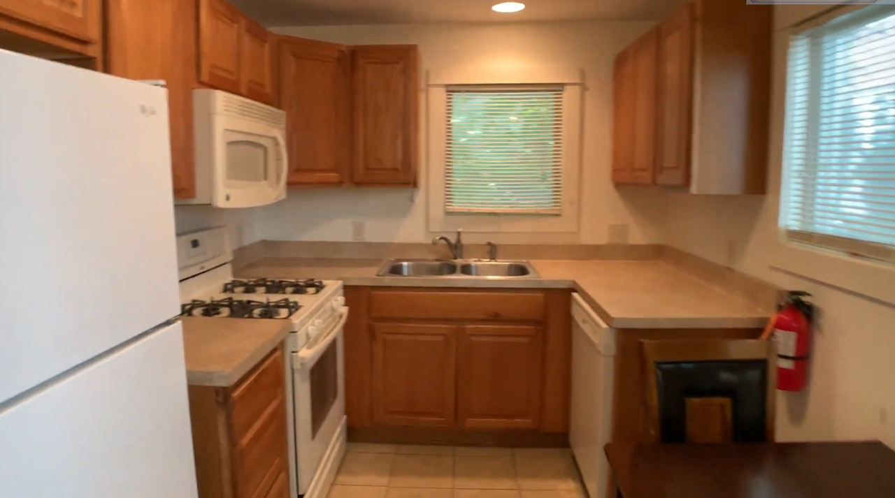 208 Williams St #2 - Photo 5 of 14