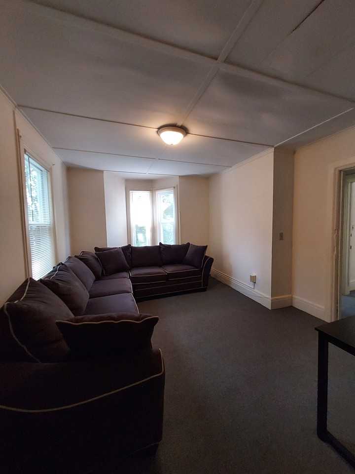 125 Highland Pl #3 - Photo 4 of 15