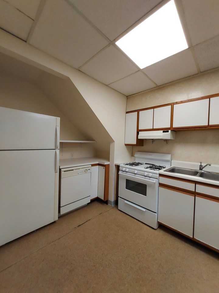 125 Highland Pl #3 - Photo 5 of 15