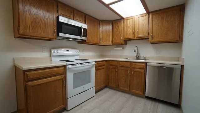 2865 Sundown Ln - Photo 4 of 22