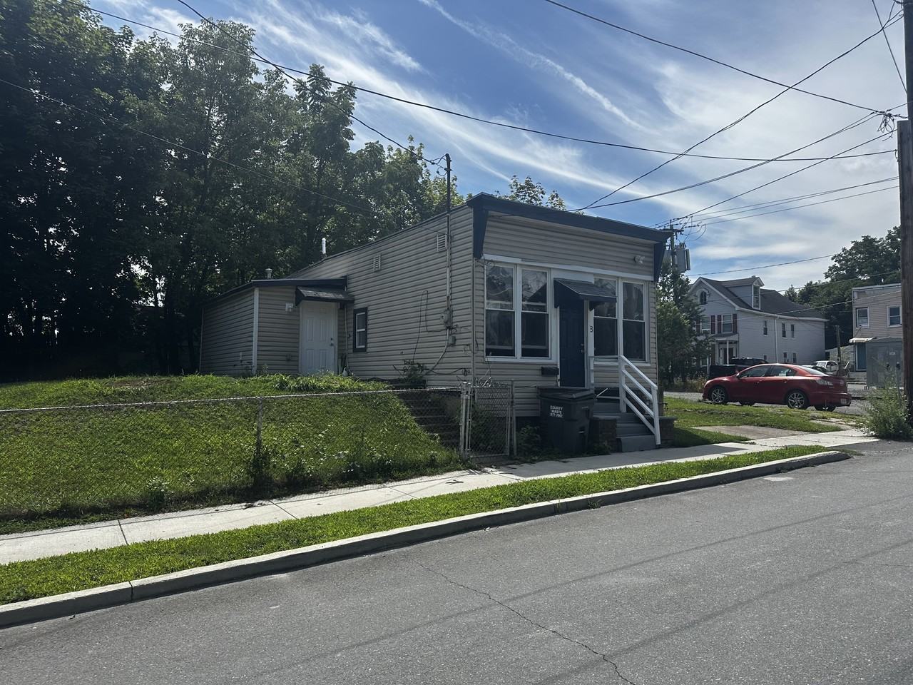 8 Clifton St #1 - Photo 3 of 17