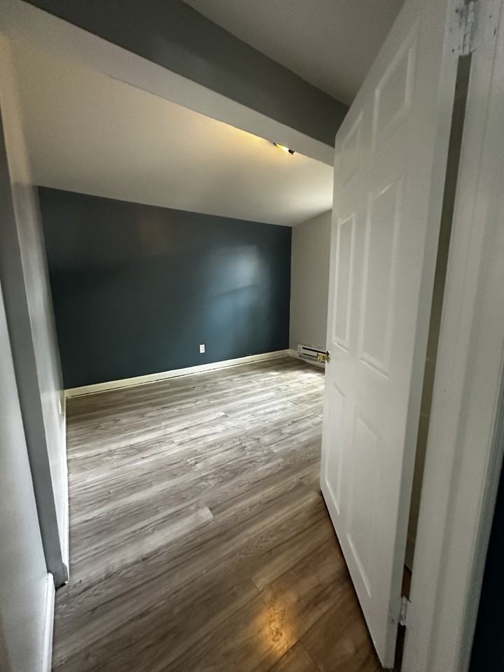 8 Clifton St #1 - Photo 5 of 17
