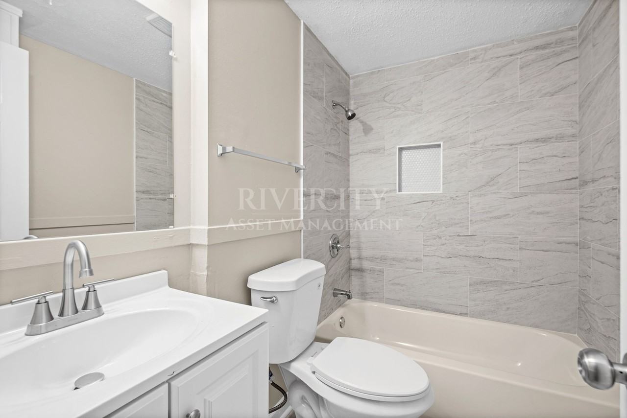 3256 Starsdale St #1 - Photo 7 of 17