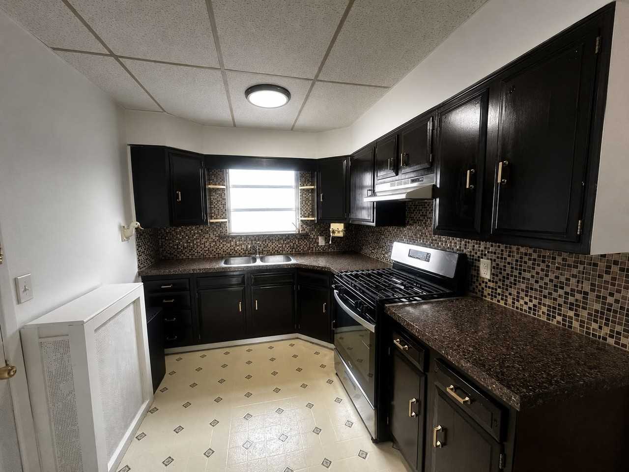 1155 Atwood Rd #1