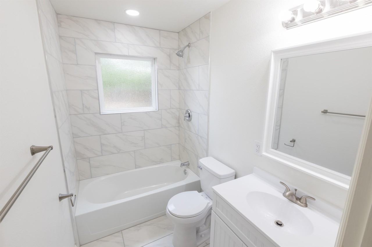 3807 Gaston Dr #1 - Photo 4 of 9