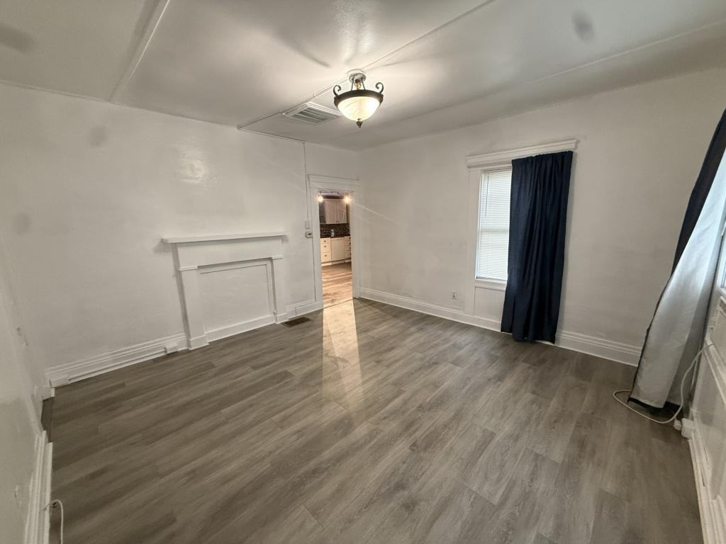 7 Market St - Photo 7 of 32