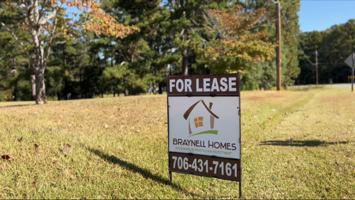featured image of 212 Hudson Dr Ne #A