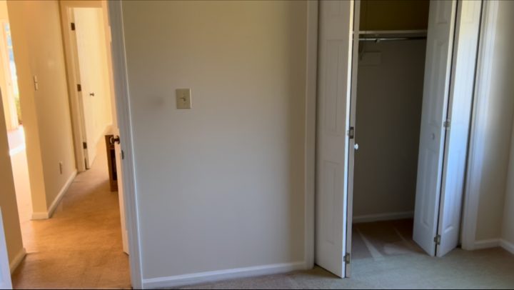 212 Hudson Dr Ne #A - Photo 4 of 5