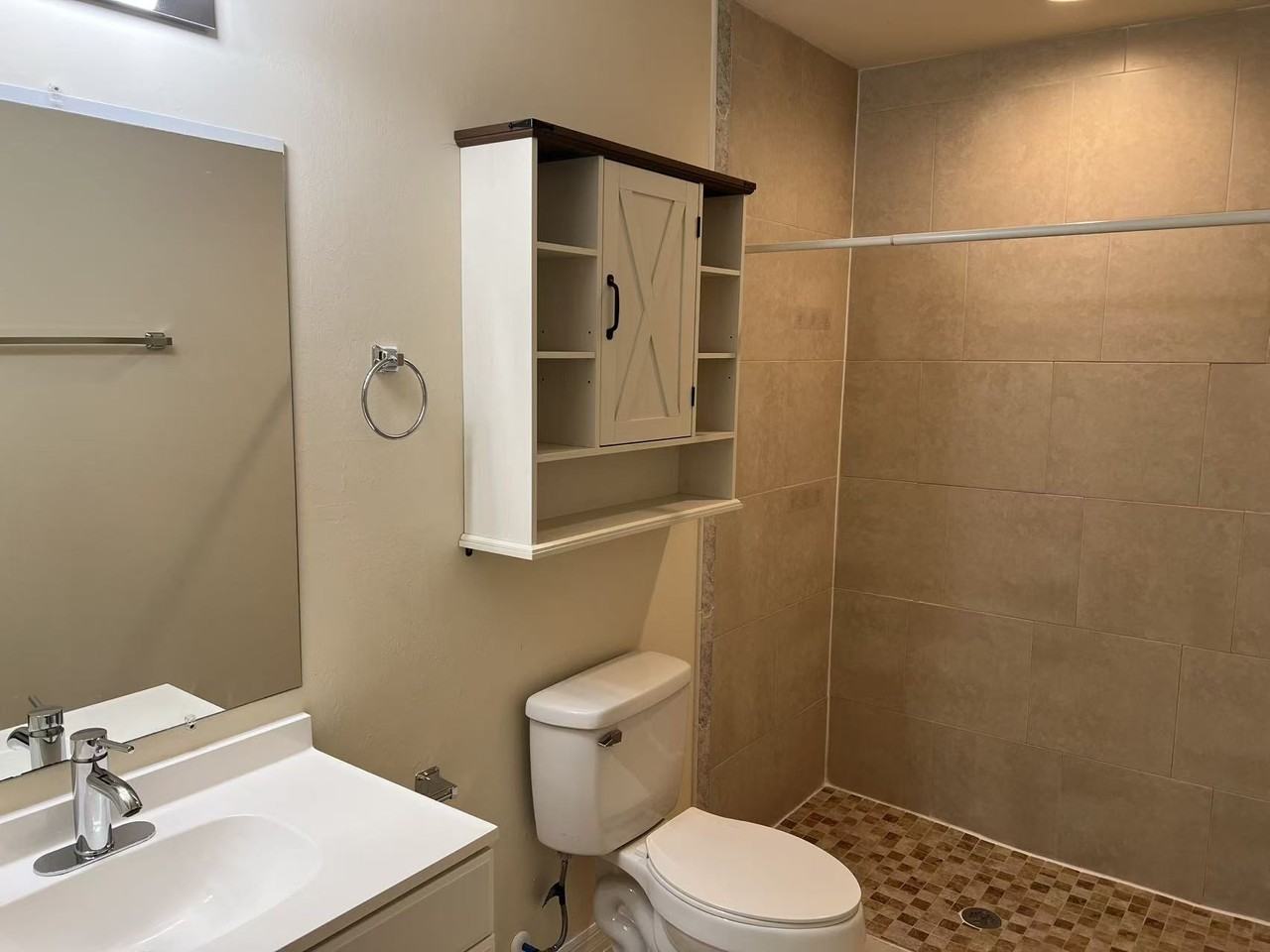 914 Se 8th St - Photo 4 of 22