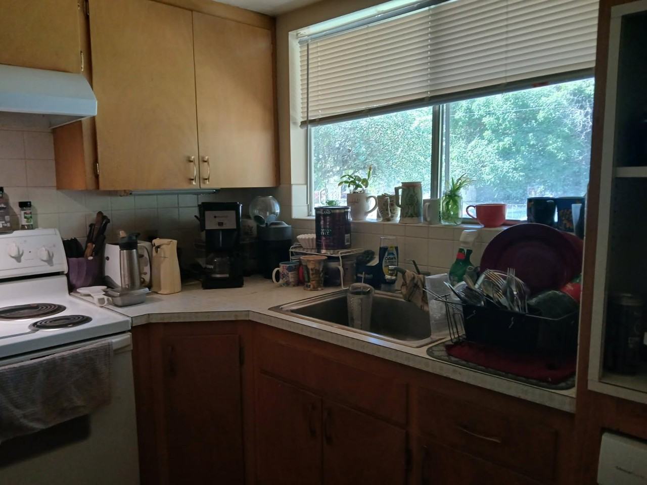 1611 S Division St #1611 - Photo 2 of 9