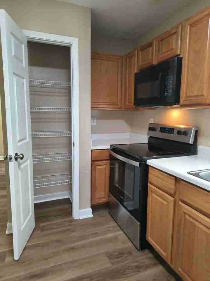 2408 Gelsinger Ave - Photo 6 of 12