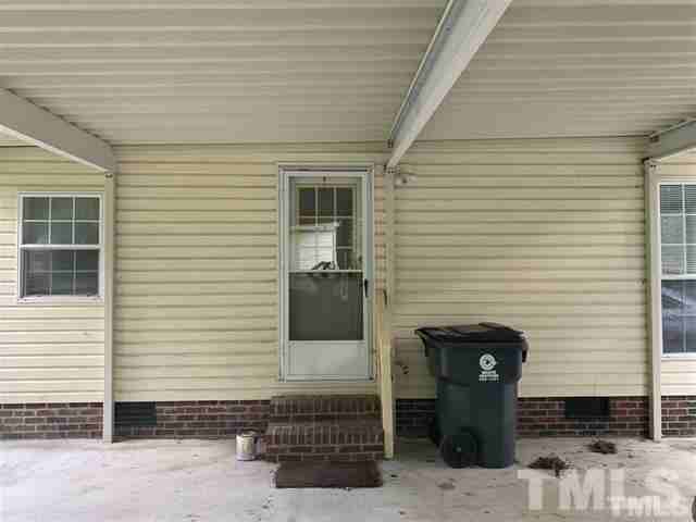 139 Green Dr - Photo 2 of 10