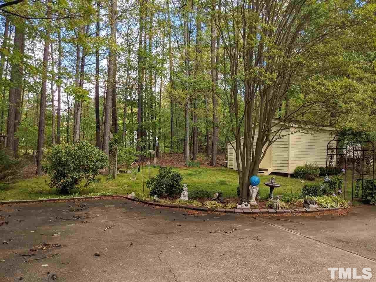 139 Green Dr - Photo 6 of 10