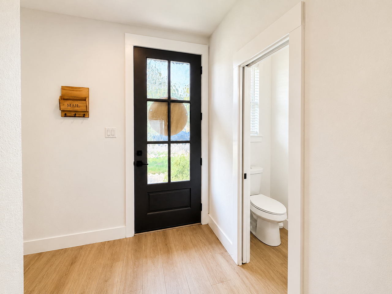 2218 Polk St - Photo 4 of 26