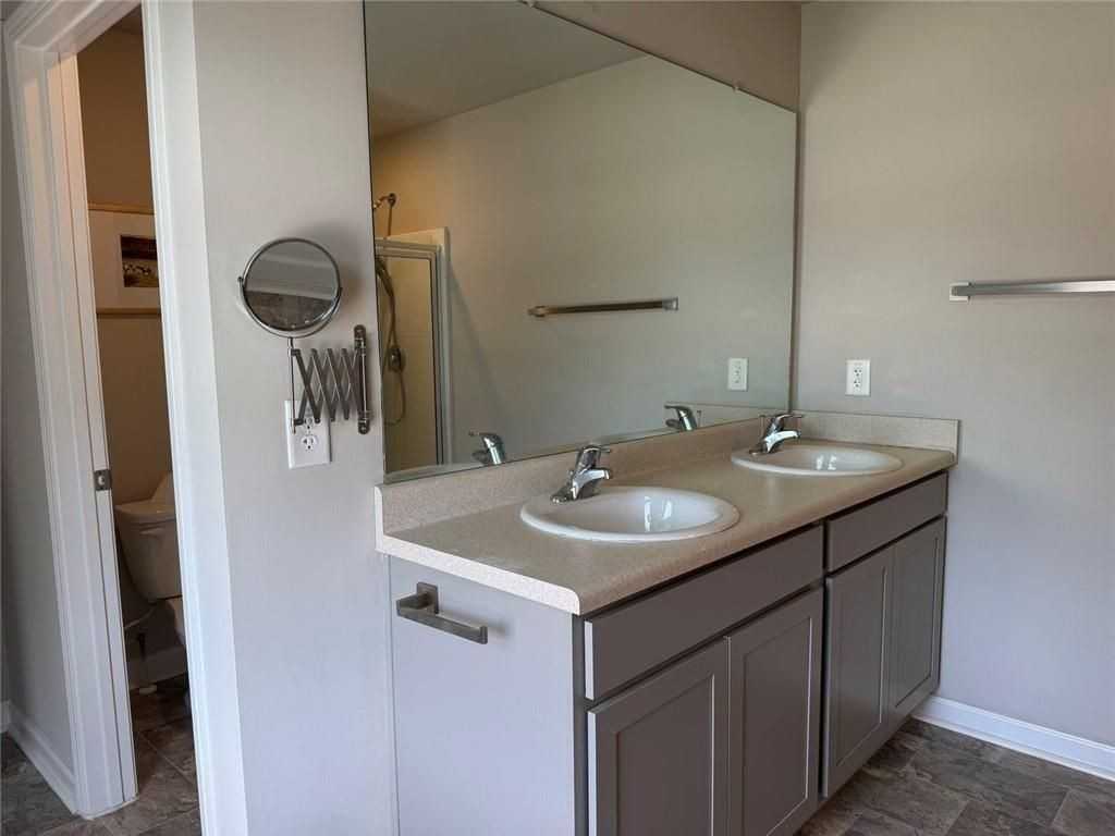 146 Silver Birch Pass - Photo 3 of 14