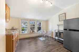 featured image of 675 E 31st St ##2