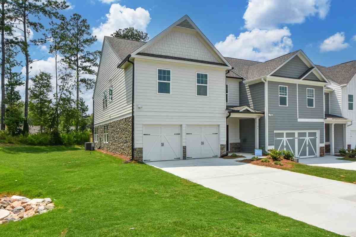 54 Umber Ln - Photo 3 of 39