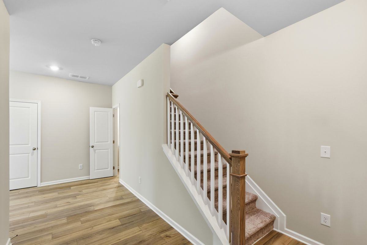 54 Umber Ln - Photo 4 of 39