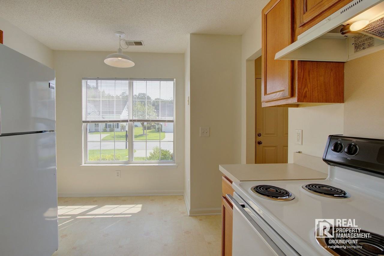 239 Dupont Way - Photo 5 of 24