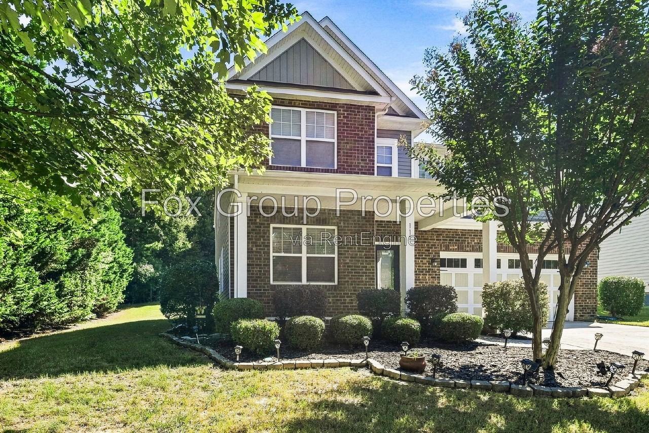117 E Warfield Dr - Photo 5 of 24