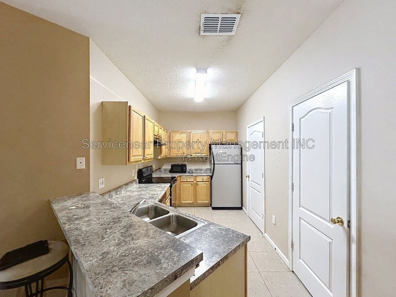 10471 Villa View Cir - Photo 6 of 11