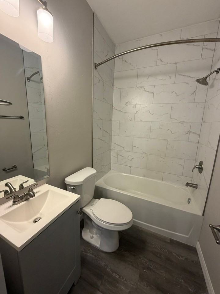 1151 Oceanic Rd - Photo 5 of 22