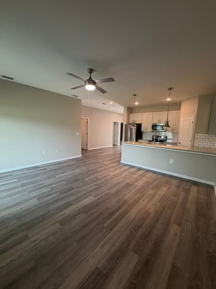 1151 Oceanic Rd - Photo 7 of 22