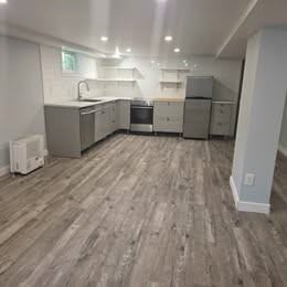 62 Machar Ave - Photo 6 of 10
