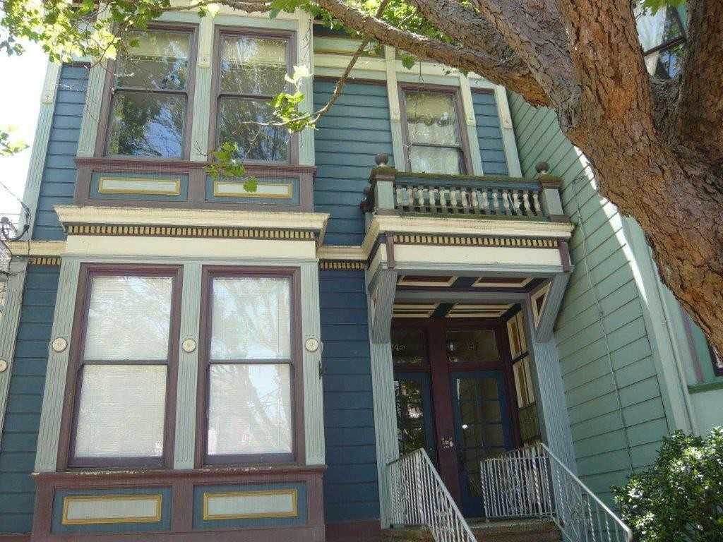 145 Henry St #1