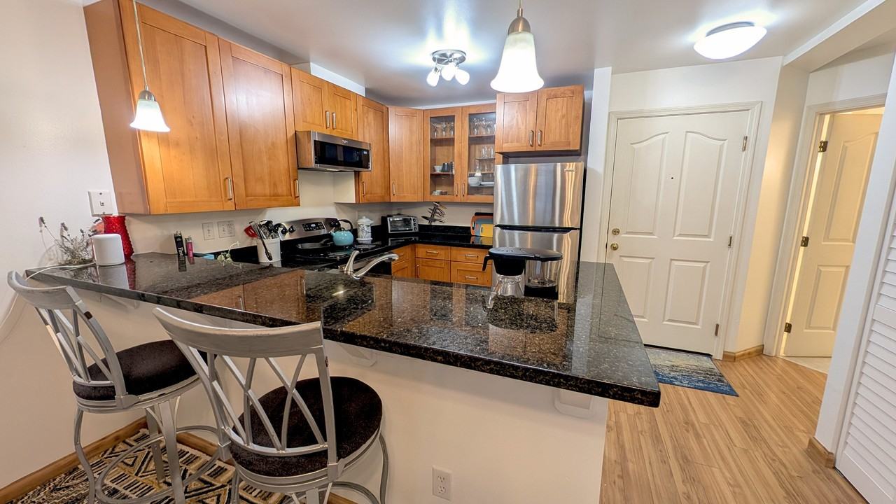 9750 Greenwood Ave N #204 - Photo 3 of 17